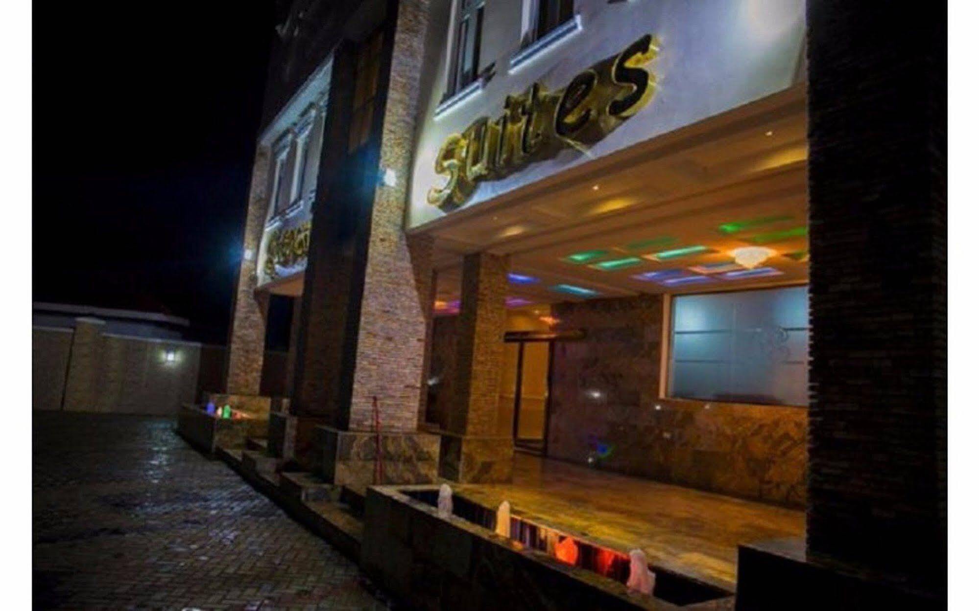 Cubana Suites Mobushipe Εξωτερικό φωτογραφία