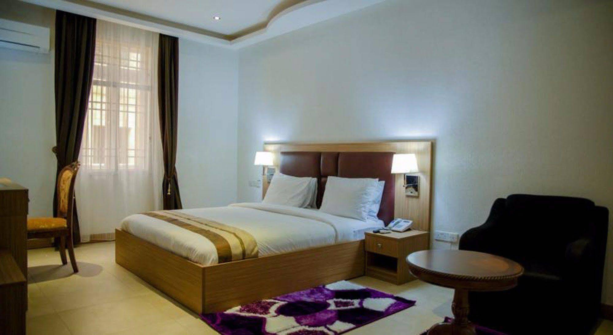 Cubana Suites Mobushipe Εξωτερικό φωτογραφία